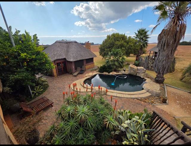 FARM FOR SALE IN MOOILANDE